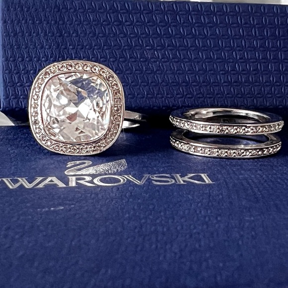 Stunning Swarovski Simplicity Crystal Ring Set Women Size 7 100% Swarovski Brand - Picture 1 of 7